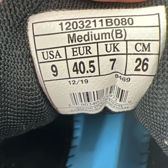 Nice Brooks Divide 1 Women's Trail Running Shoes Size 9 B (Medium) Black Blue - Picture 7 of 9